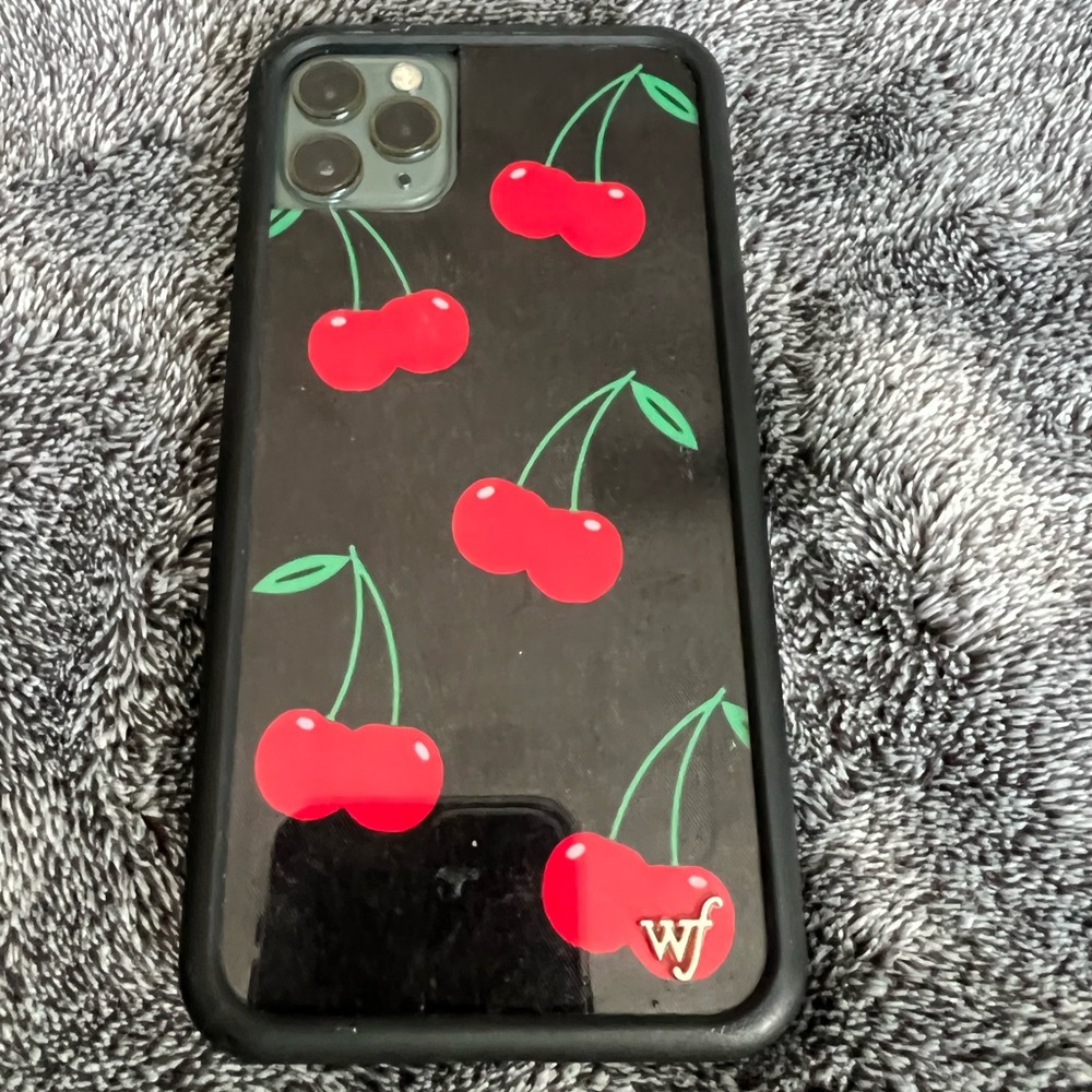 iphone 11 pro max WILDFLOWER cherry case